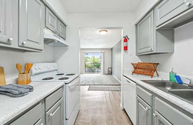 Pine Creek Apartments