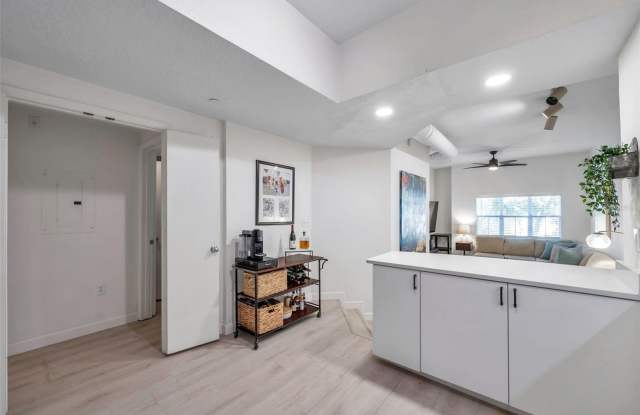 520 S ARMENIA AVENUE