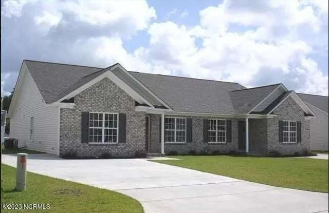 2532 Saddleback Drive
