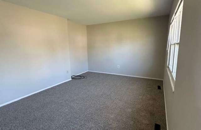 2 Bedroom ranch with large backyard- Available now!