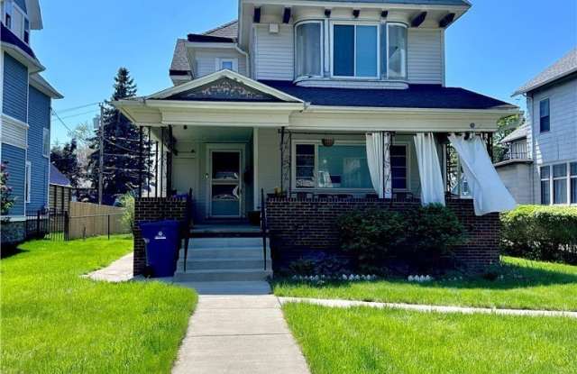 688 Columbus Parkway