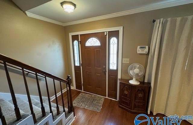 6928 Steeplechase Drive NW