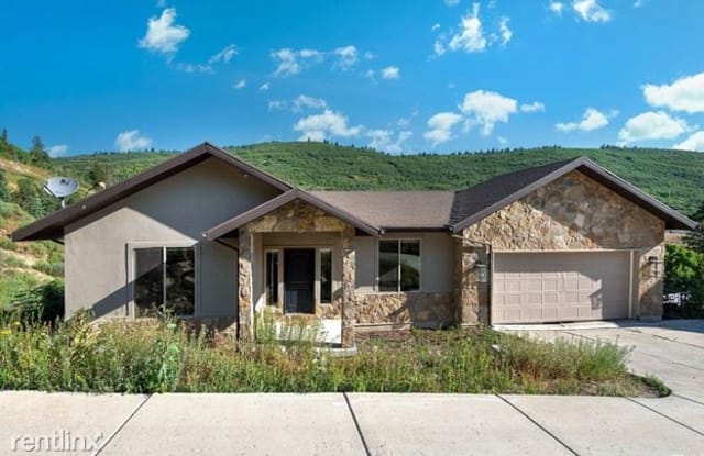 150 Crestview Dr - 150 Crestview Drive, Summit Park, UT 84098