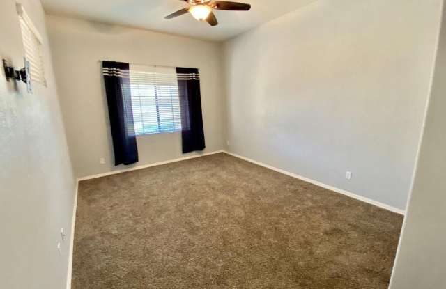 11760 E CLINTON Street