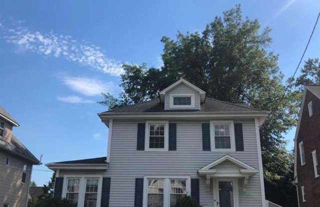 908 Linden Avenue