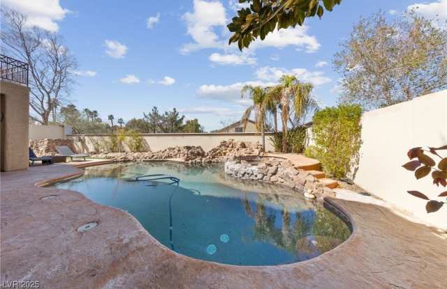 2066 Jupiter Hills Lane