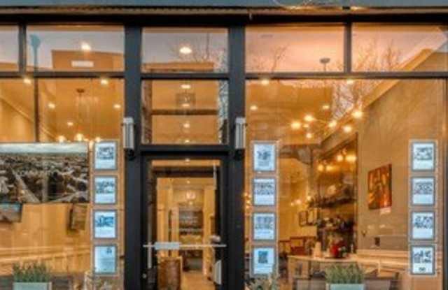 2131 W Division Street unit: 3F