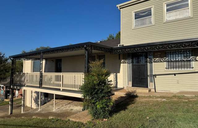 Newly remodeled house with a great city view!