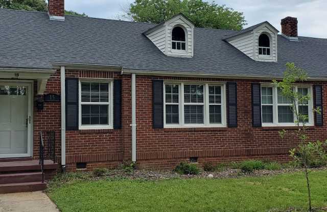 2 Bedroom 1 Bath Duplex