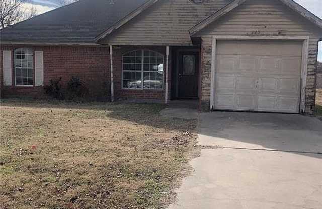 225 Brook Circle