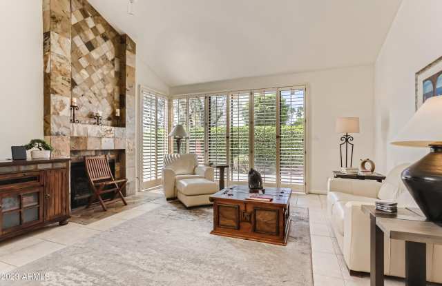 10058 E CINNABAR Avenue