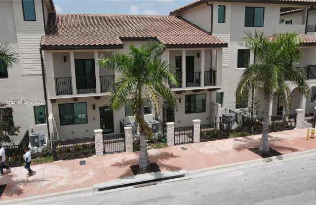 4272 NW 82nd Ave