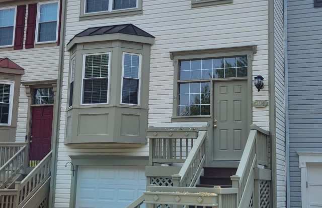 104 HACKLEY COURT