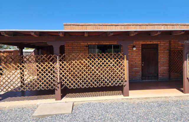1946 E Prince Road
