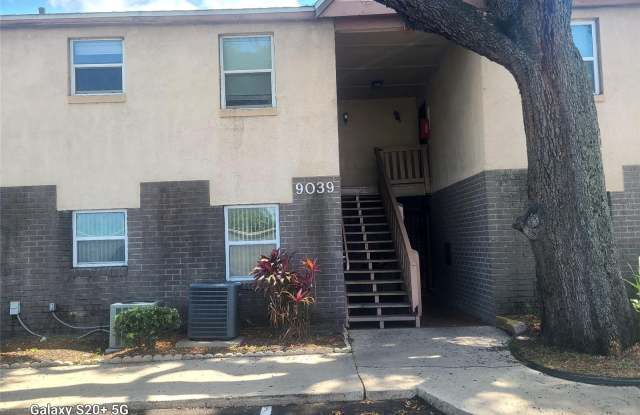 9039 #b WESTCHESTER CIRCLE