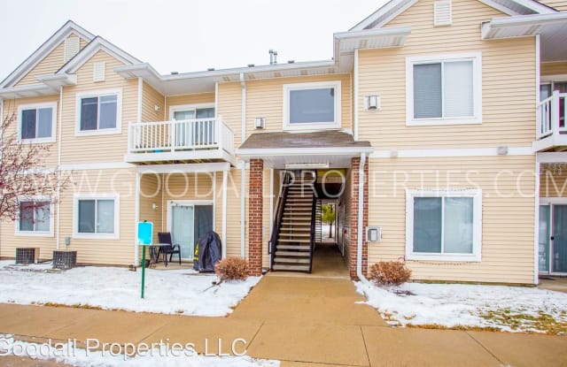 1760 SE LA Grant Pkwy #44 - 1760 Southeast La Grant Parkway, Waukee, IA 50263