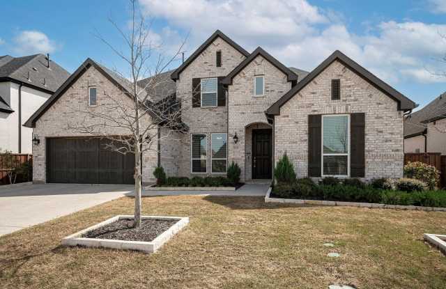 2351 Waterford Way