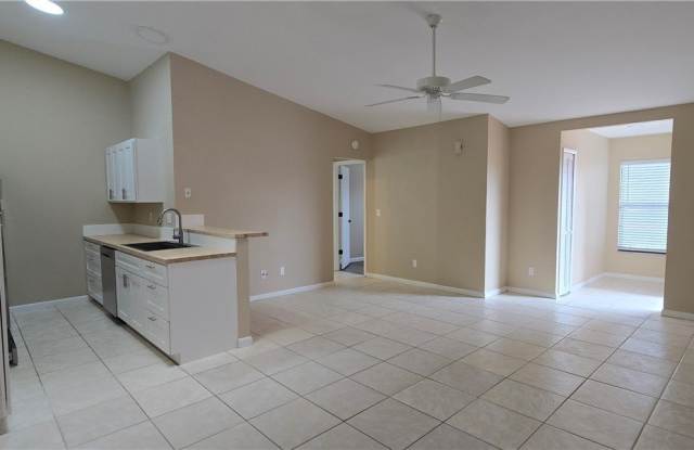 822 SW 47th Terrace unit: 113