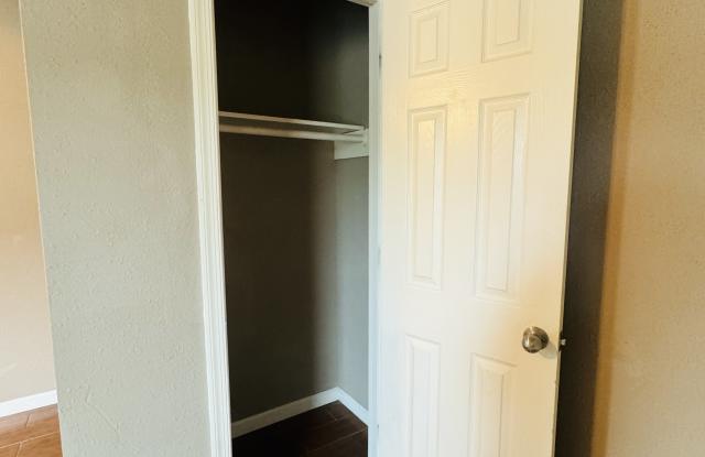 284 Prince Hall Ln Unit 206