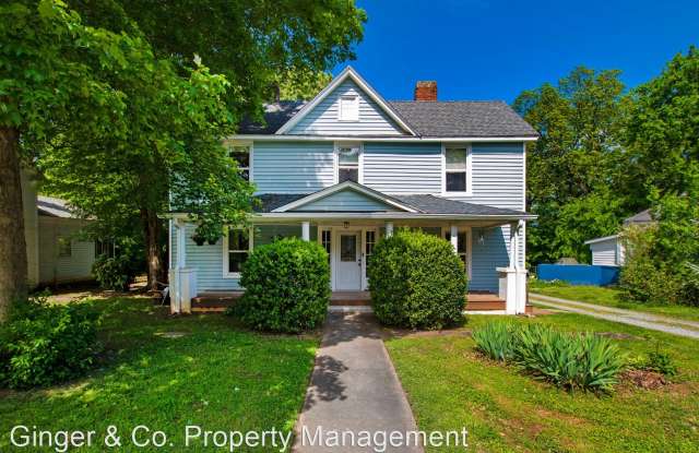 306 N Maple St