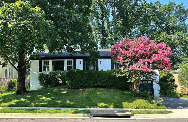 3858 N TAZEWELL Street