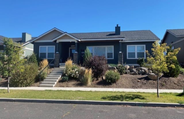 63846 Hunters Circle - 63846 Hunters Circle, Bend, OR 97701