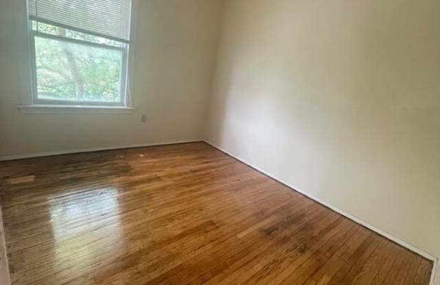 2200-02 N Laporte 2A