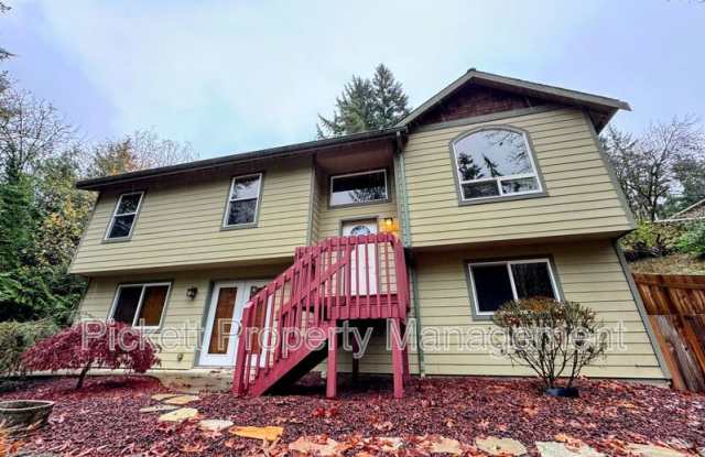 1330 Corbet Dr. NW