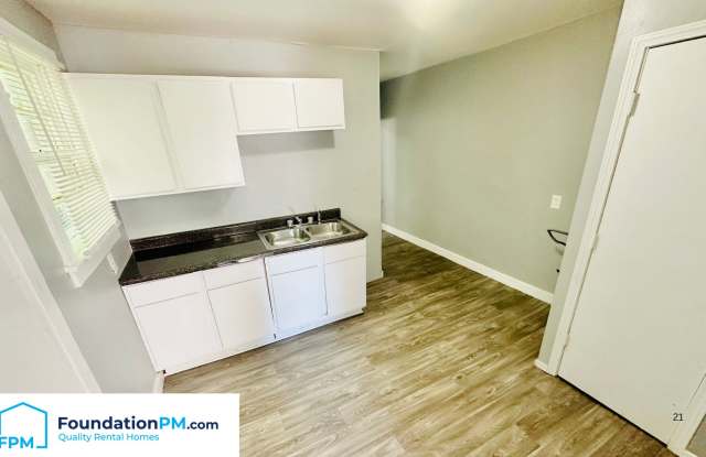 1117 Keating Street - 2