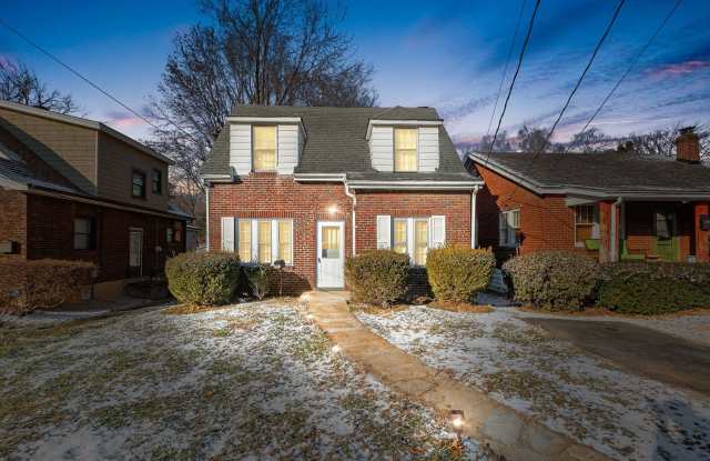 Charming 2-Bedroom Gem Ready for You!
