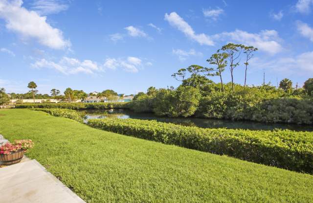 1600 NE Dixie Highway