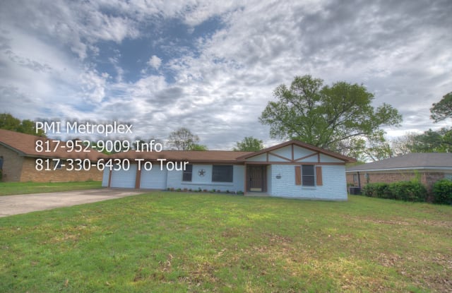 3624 Harber Dr - 3624 Harber Drive, Bedford, TX 76021