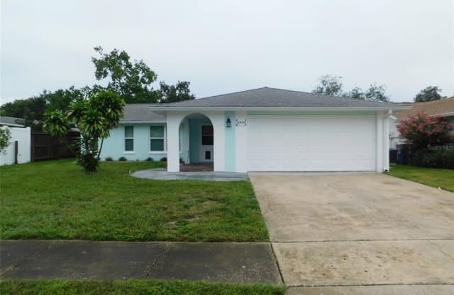 11950 107TH AVENUE - 11950 107th Ave, Seminole, FL 33778