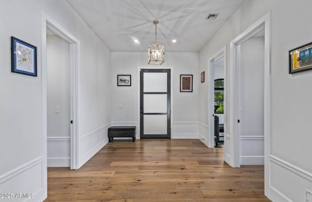 3810 E CAMPBELL Avenue