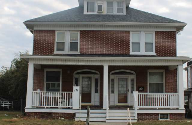 Photo of Spacious 3-Bedroom Duplex