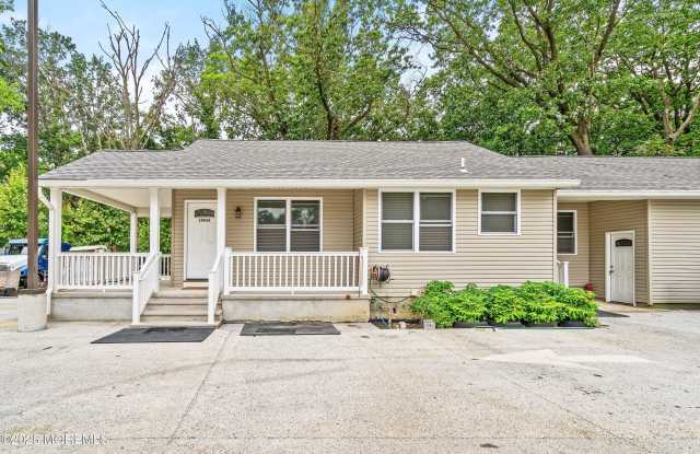 Photo of 1965 Route 35