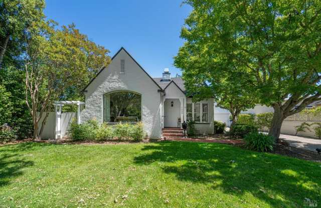 1208 Mcdonald Avenue