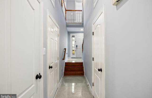 11403 MACTAVISH HEIGHTS