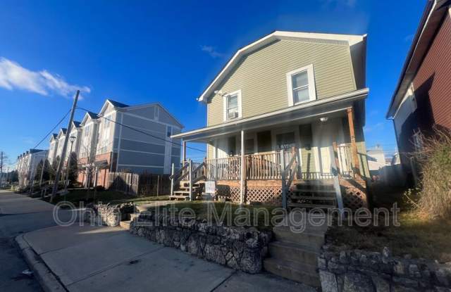 810 Reinhard Ave