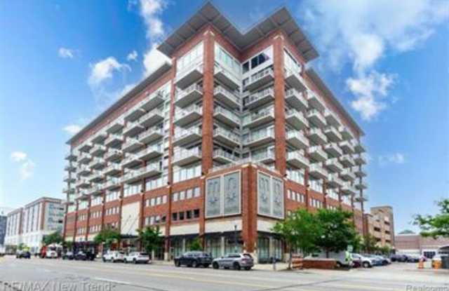 350 North Main Street - 714