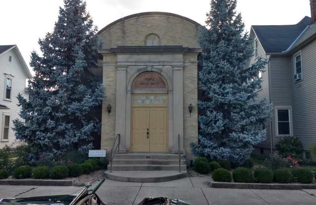 320 Caldwell Street