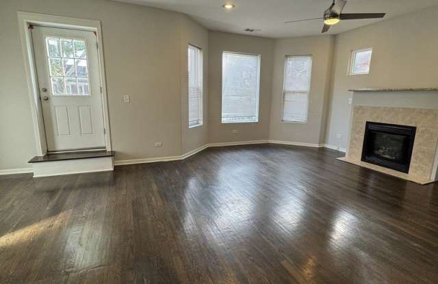 6130 S Rhodes Street