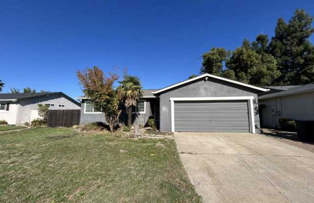 2213 N Cirby Way