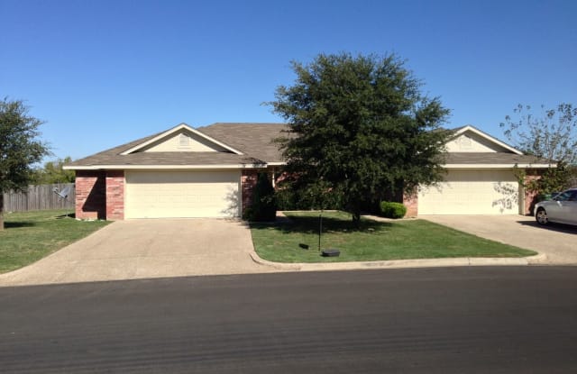 714 Park Meadows - 714 Park Meadows Dr, Hewitt, TX 76643