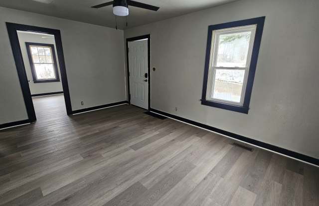 Welcome to this charming newly renovated 2-bedroom, 1-bathroom single-family home located in the heart of Mansfield