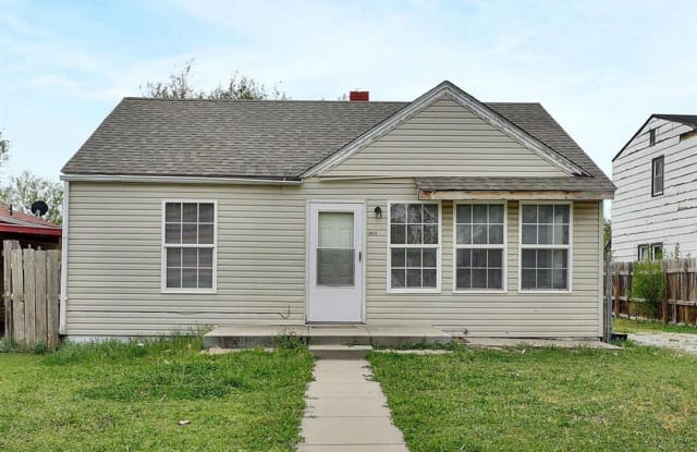 1617 N Grove St - 1617 North Grove Street, Wichita, KS 67214