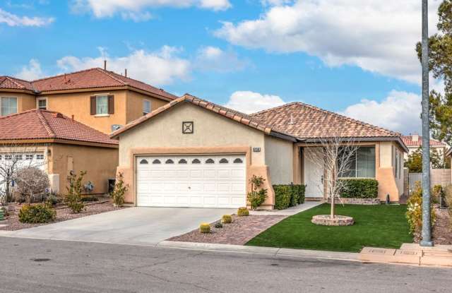 Remodeled Single-Story Home with Stainless Steel Appliances in Prime Southwest Location