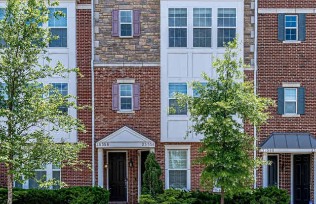 25556 CASALE TERRACE