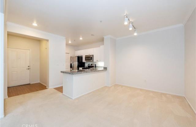 3239 Watermarke Place