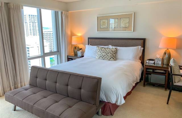 223 Saratoga Road unit: 2001